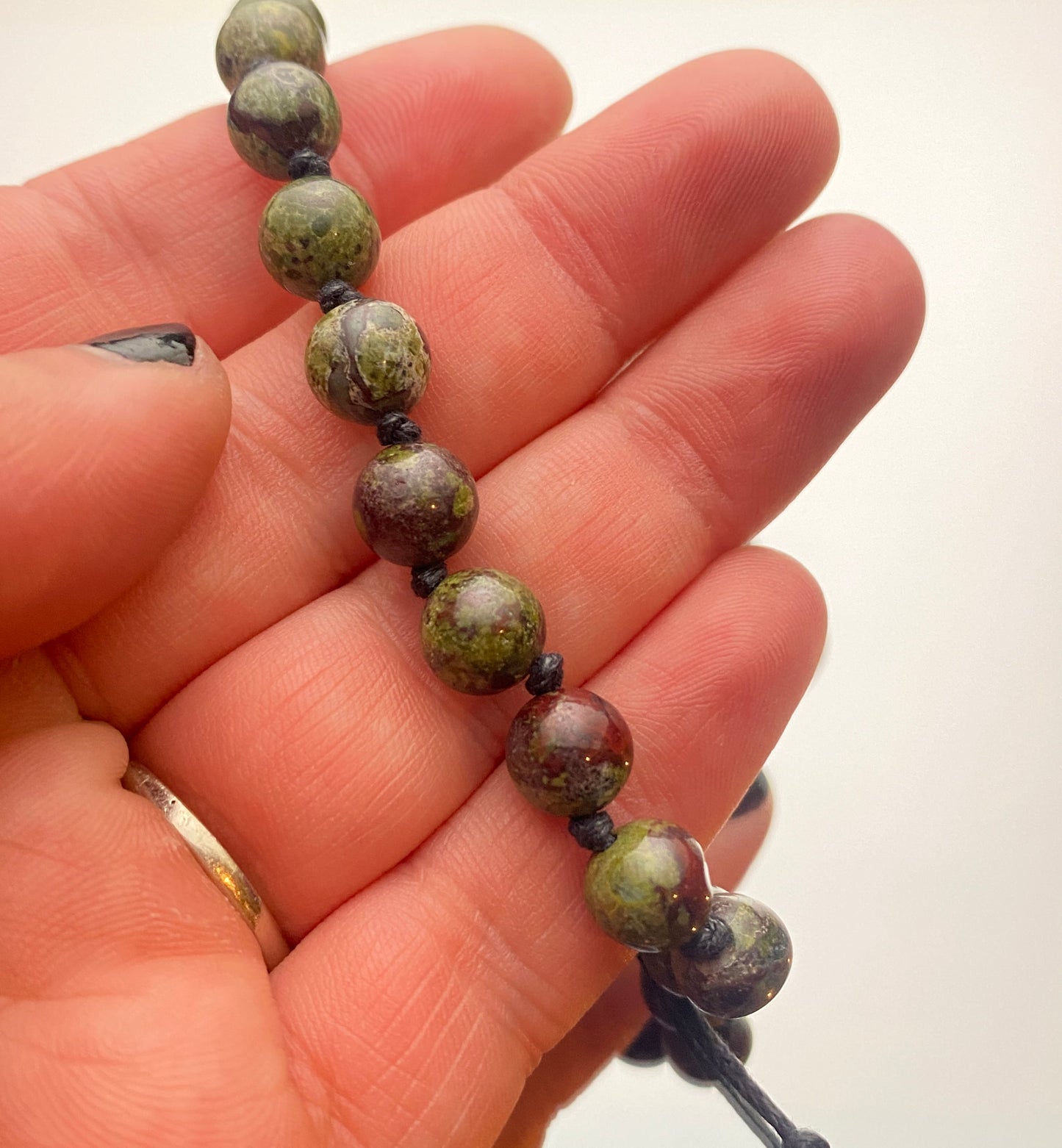 Bloodstone (Heliotrope) Knotted Bracelet